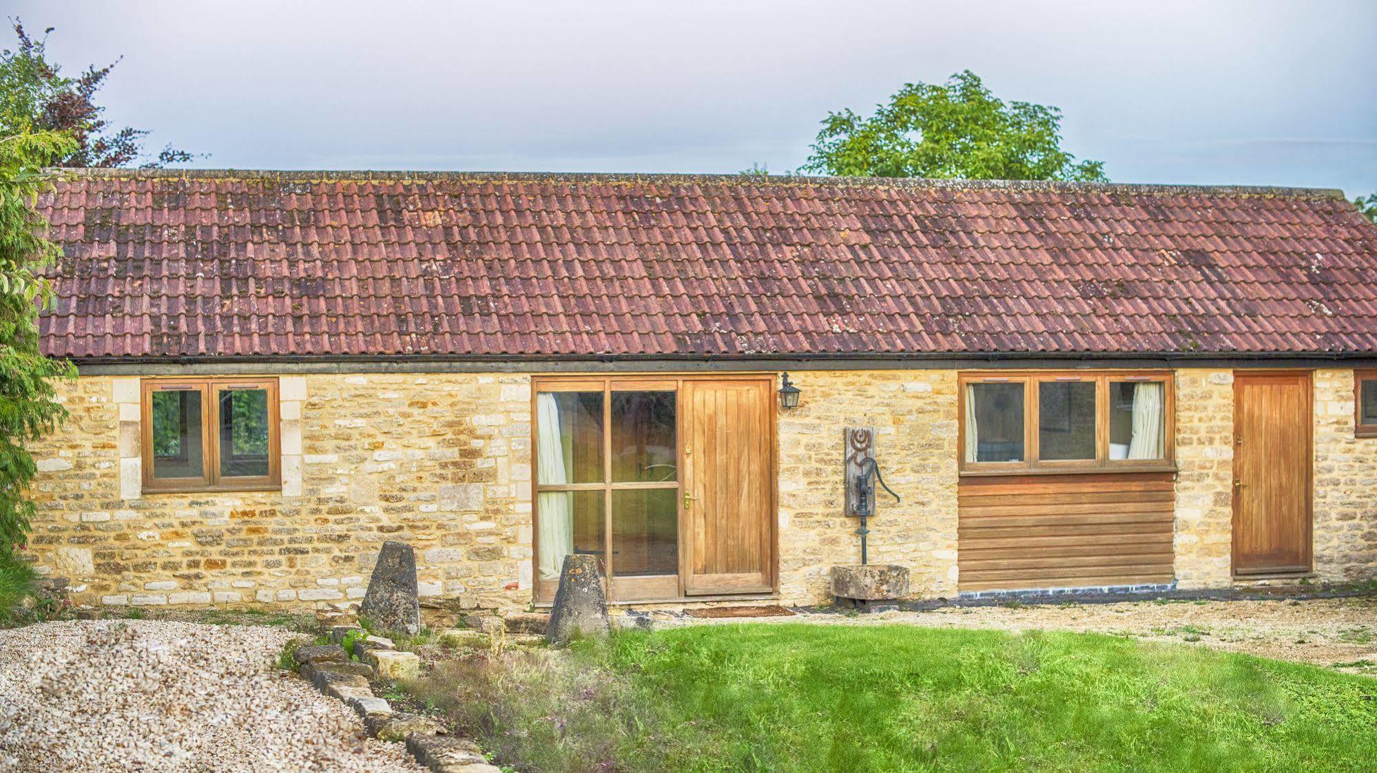 Whitley Coach House Villa Exterior photo
