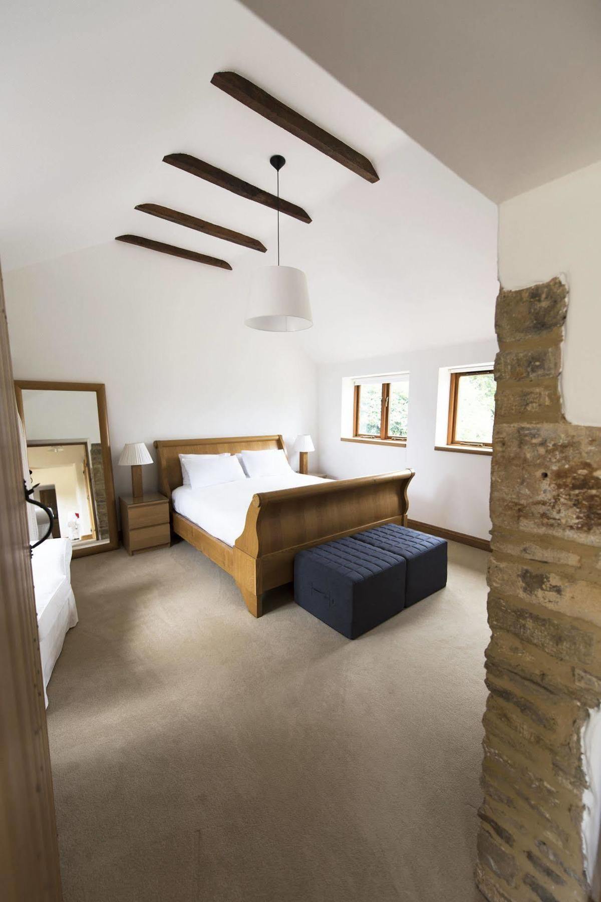 Whitley Coach House Villa Exterior photo